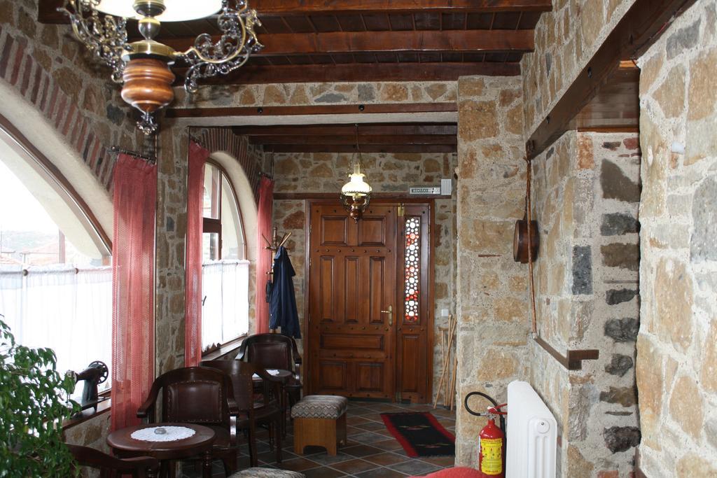 Guesthouse To Spiti Τou Gakou Nestorion Extérieur photo